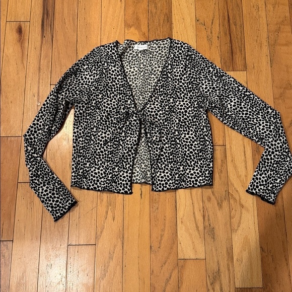 Topshop Sweaters - TOPSHOP | Animal Print Crinkle Cardigan | Size 8 | Black & White